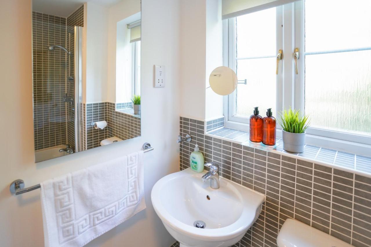 Stylish Apartment With Private Parking كارديف المظهر الخارجي الصورة