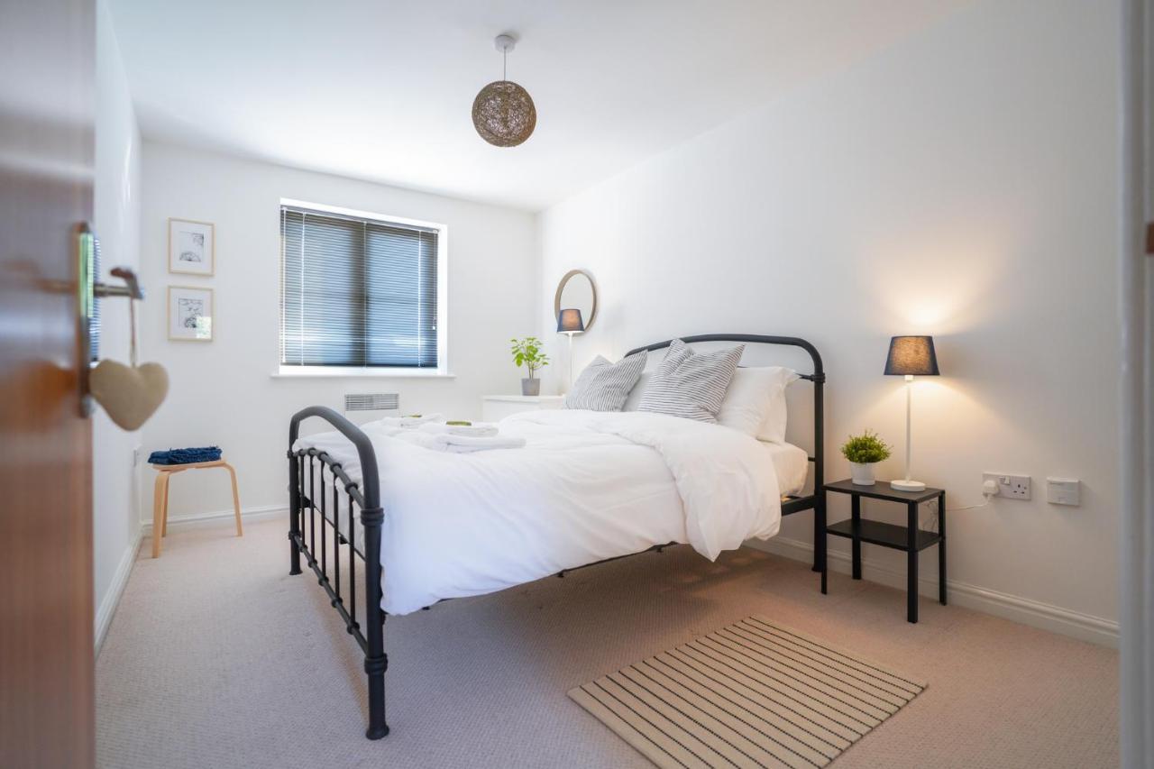 Stylish Apartment With Private Parking كارديف المظهر الخارجي الصورة