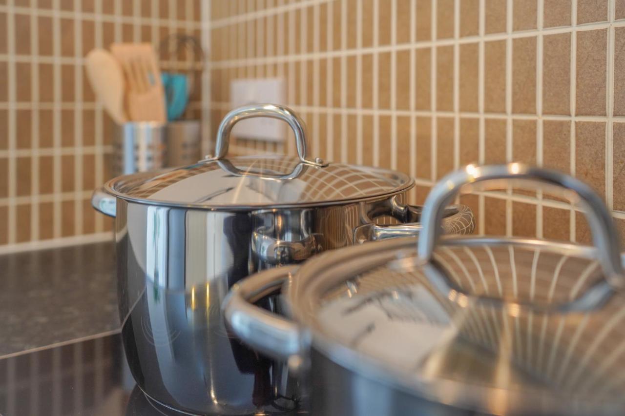 Stylish Apartment With Private Parking كارديف المظهر الخارجي الصورة